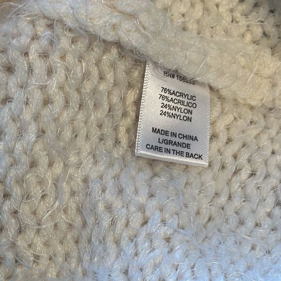 Love Tree  - Eyelash Knit On Off Shoulder Cream off white sweater sz L - Picture 7 of 8